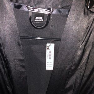 Victoria's Secret Intimates & Sleepwear - Black silk robe Victoria's Secret Intimates & Sleepwear - Black silk robe